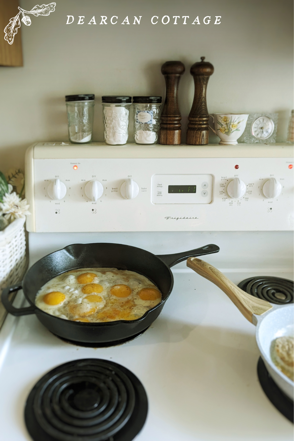 The Ultimate Guide to Cleaning and Seasoning Your Cast Iron Pan