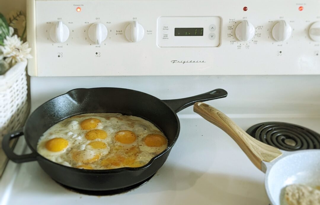 Cast Iron Pan Country Cottage Home